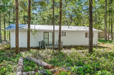 81 N Buckhorn Court Hoodsport WA 98548