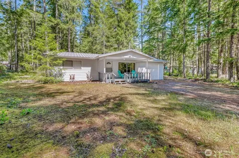 81 N Buckhorn Court Hoodsport WA 98548