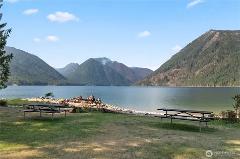 81 N Buckhorn Court Hoodsport WA 98548