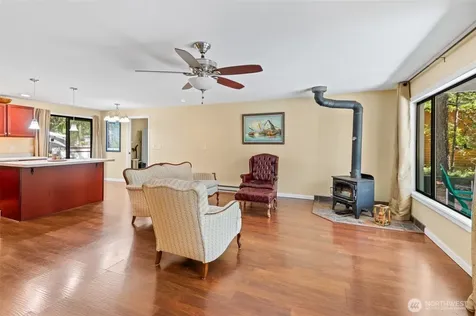 81 N Buckhorn Court Hoodsport WA 98548