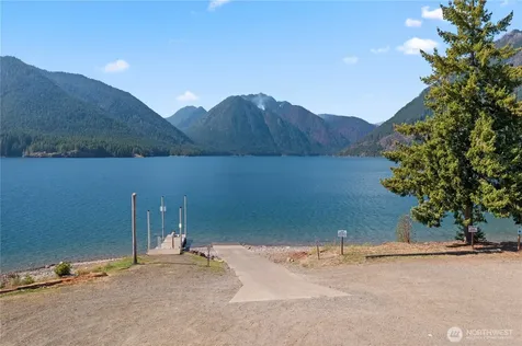 81 N Buckhorn Court Hoodsport WA 98548