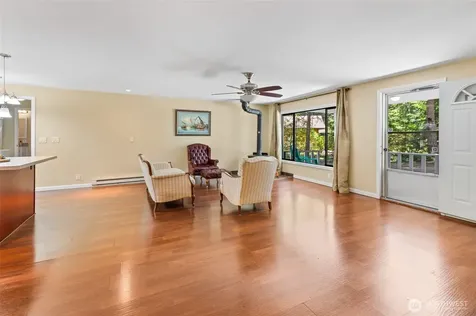 81 N Buckhorn Court Hoodsport WA 98548
