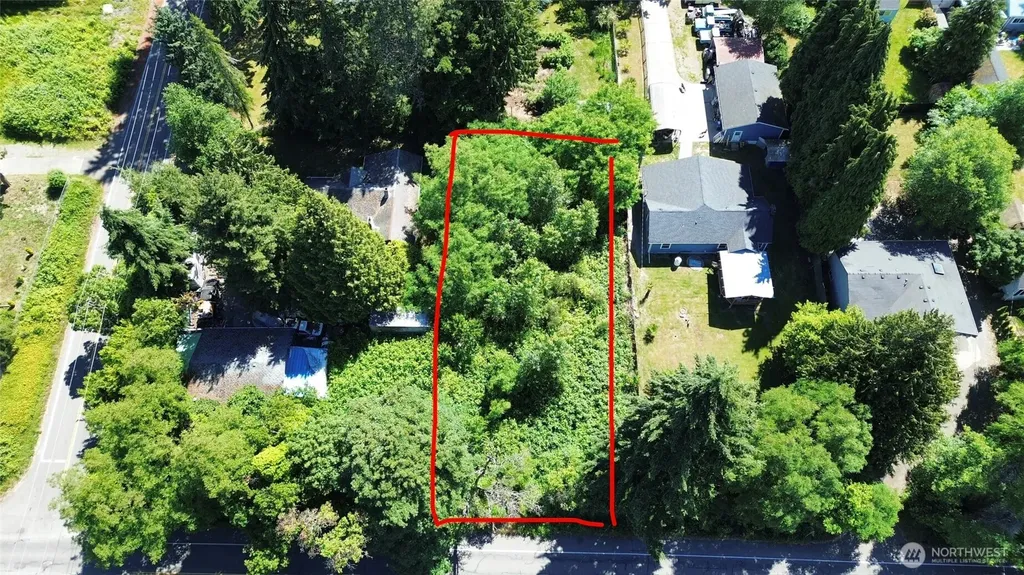 124 8th Avenue S Burien WA 98168