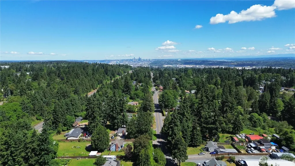 124 8th Avenue S Burien WA 98168