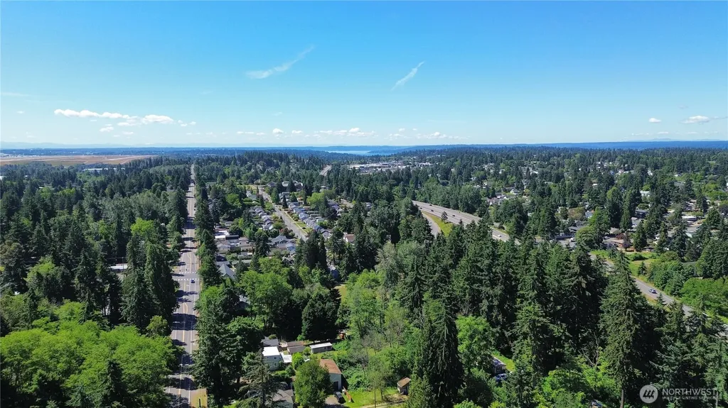 124 8th Avenue S Burien WA 98168