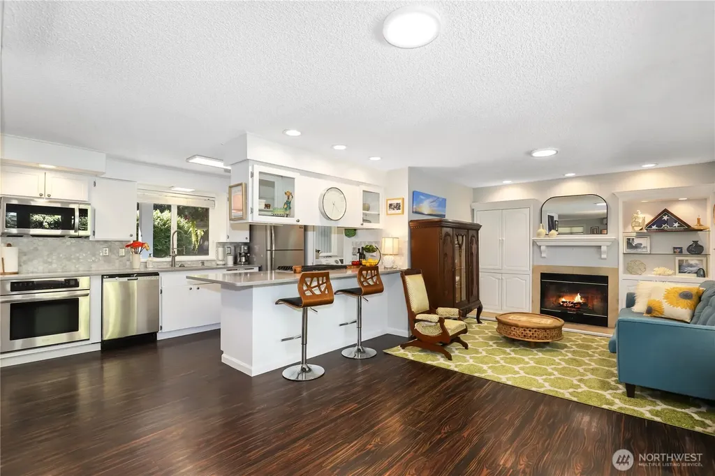 5121 Sunset Drive W University Place WA 98467
