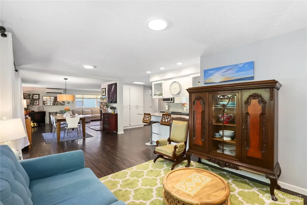 5121 Sunset Drive W University Place WA 98467