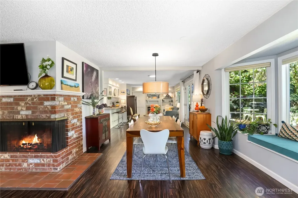 5121 Sunset Drive W University Place WA 98467