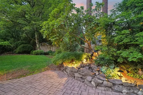 5121 Sunset Drive W University Place WA 98467