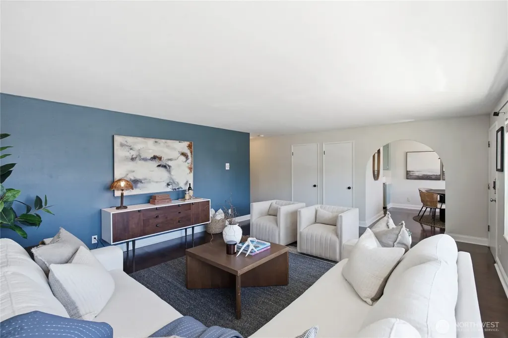 4324 Phinney Avenue N Seattle WA 98103
