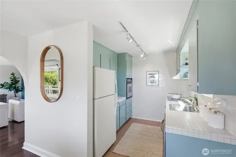 4324 Phinney Avenue N Seattle WA 98103