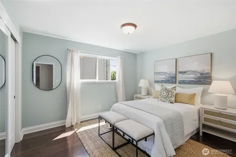 4324 Phinney Avenue N Seattle WA 98103