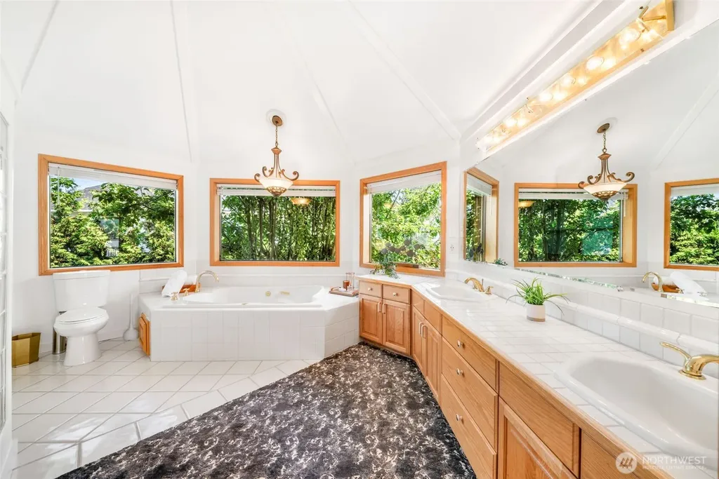 2207 Dike Road Woodland WA 98674