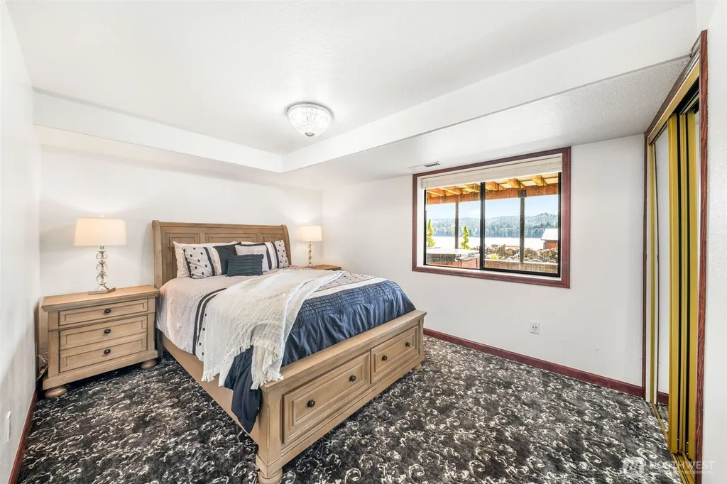2207 Dike Road Woodland WA 98674