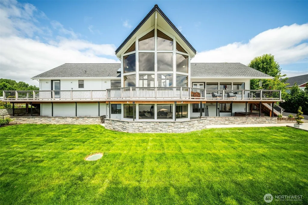 2207 Dike Road Woodland WA 98674