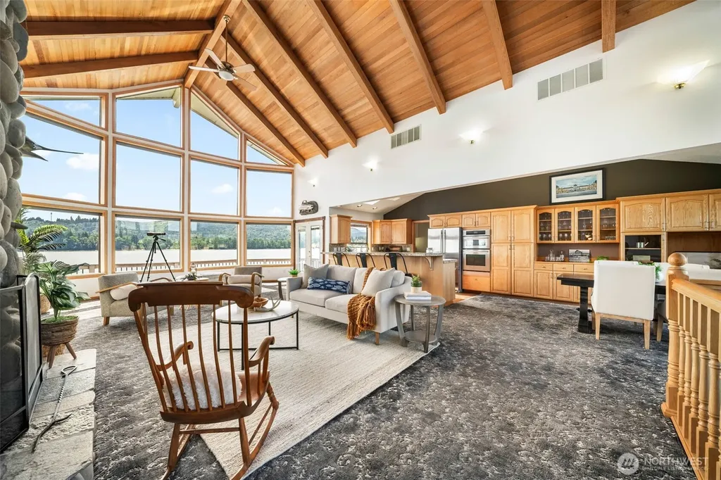 2207 Dike Road Woodland WA 98674