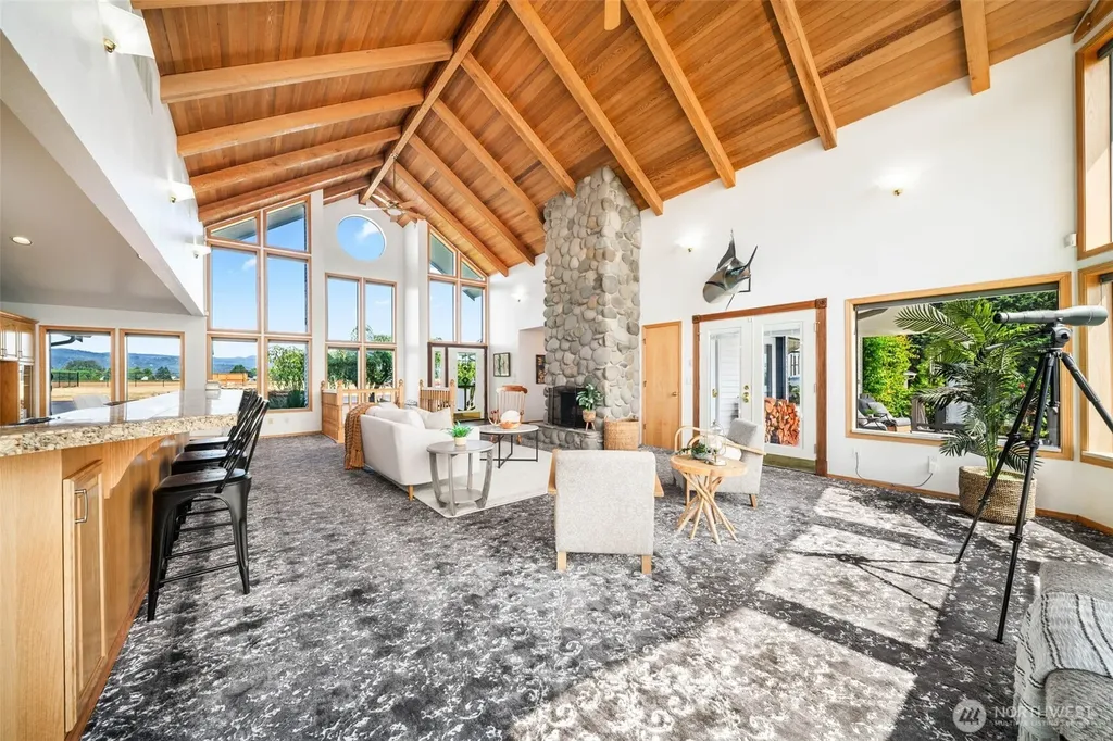 2207 Dike Road Woodland WA 98674