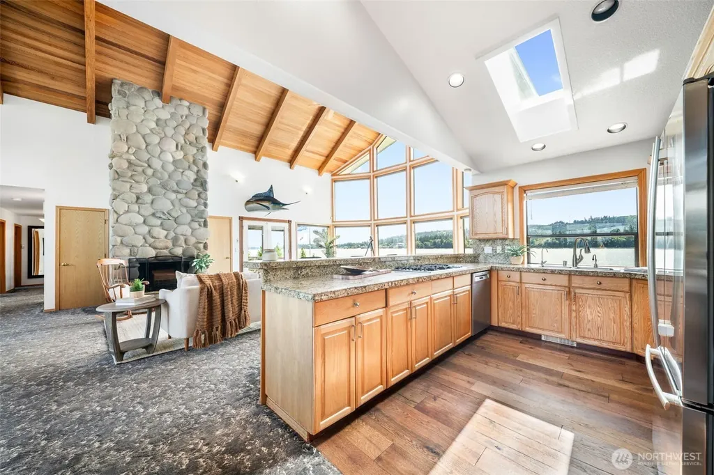 2207 Dike Road Woodland WA 98674