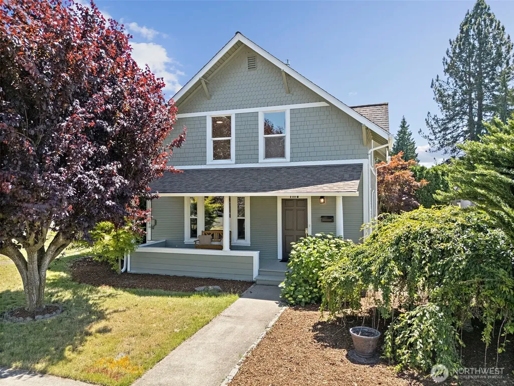 1118 Thompson Street Sumner WA 98390