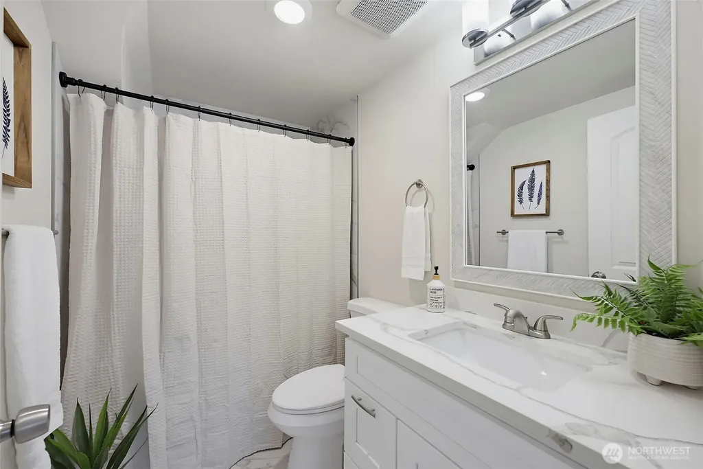 1118 Thompson Street Sumner WA 98390