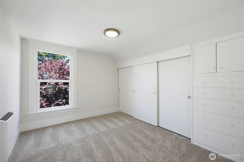 1118 Thompson Street Sumner WA 98390