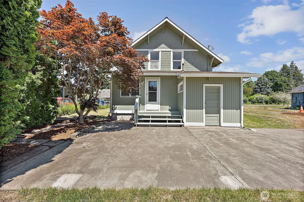 1118 Thompson Street Sumner WA 98390