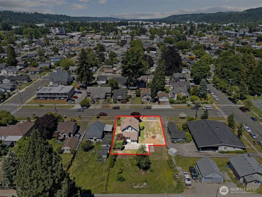 1118 Thompson Street Sumner WA 98390
