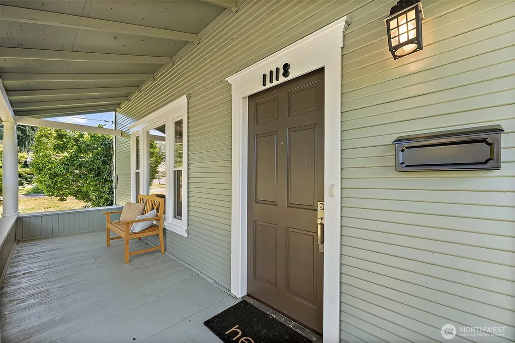 1118 Thompson Street Sumner WA 98390