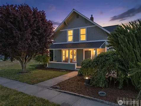 1118 Thompson Street Sumner WA 98390