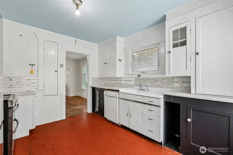 4055 Latona Avenue NE Seattle WA 98105