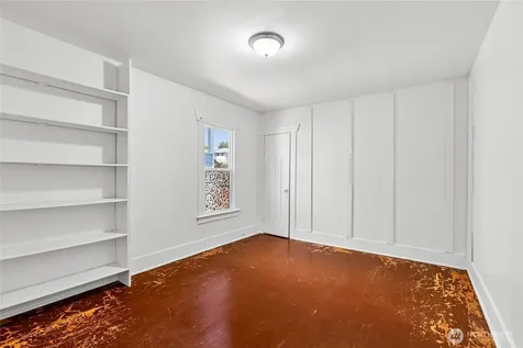 4055 Latona Avenue NE Seattle WA 98105