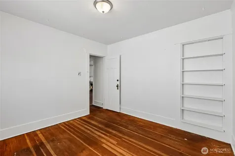 4055 Latona Avenue NE Seattle WA 98105