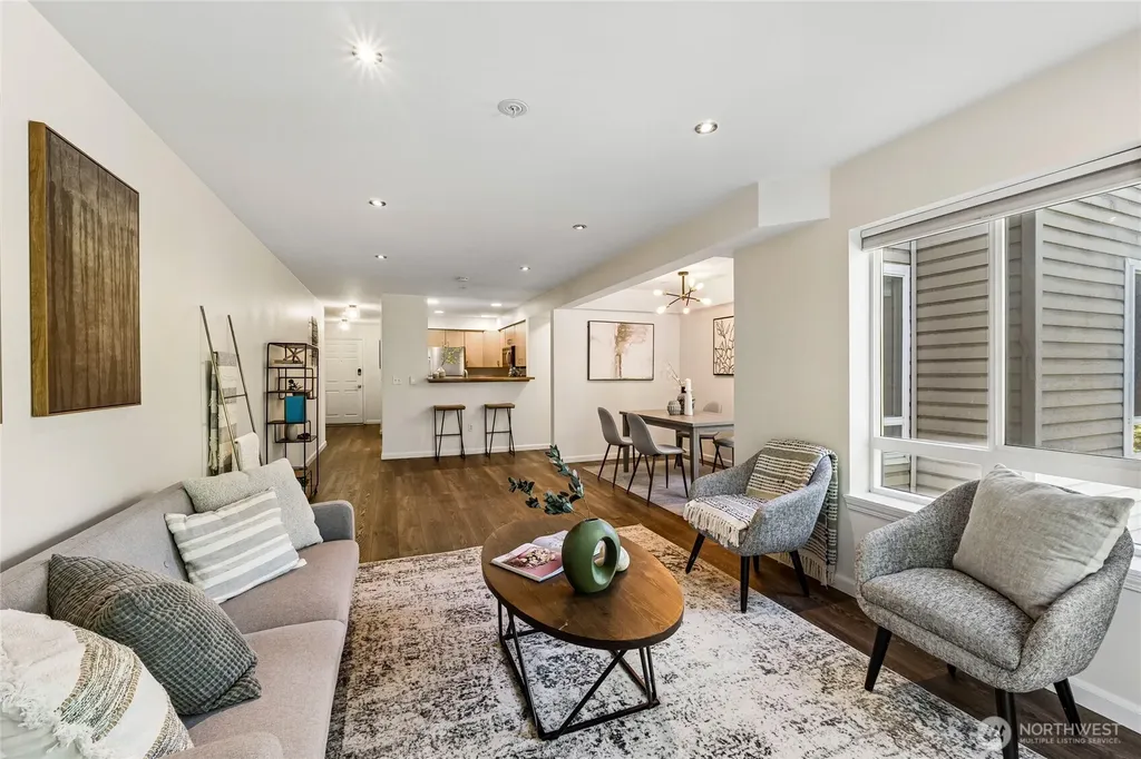 2530 15th Avenue W Seattle WA 98119
