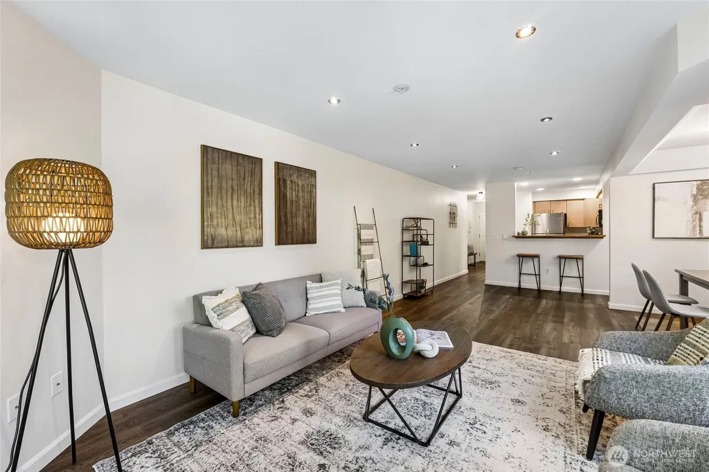 2530 15th Avenue W Seattle WA 98119