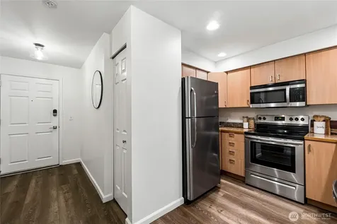 2530 15th Avenue W Seattle WA 98119