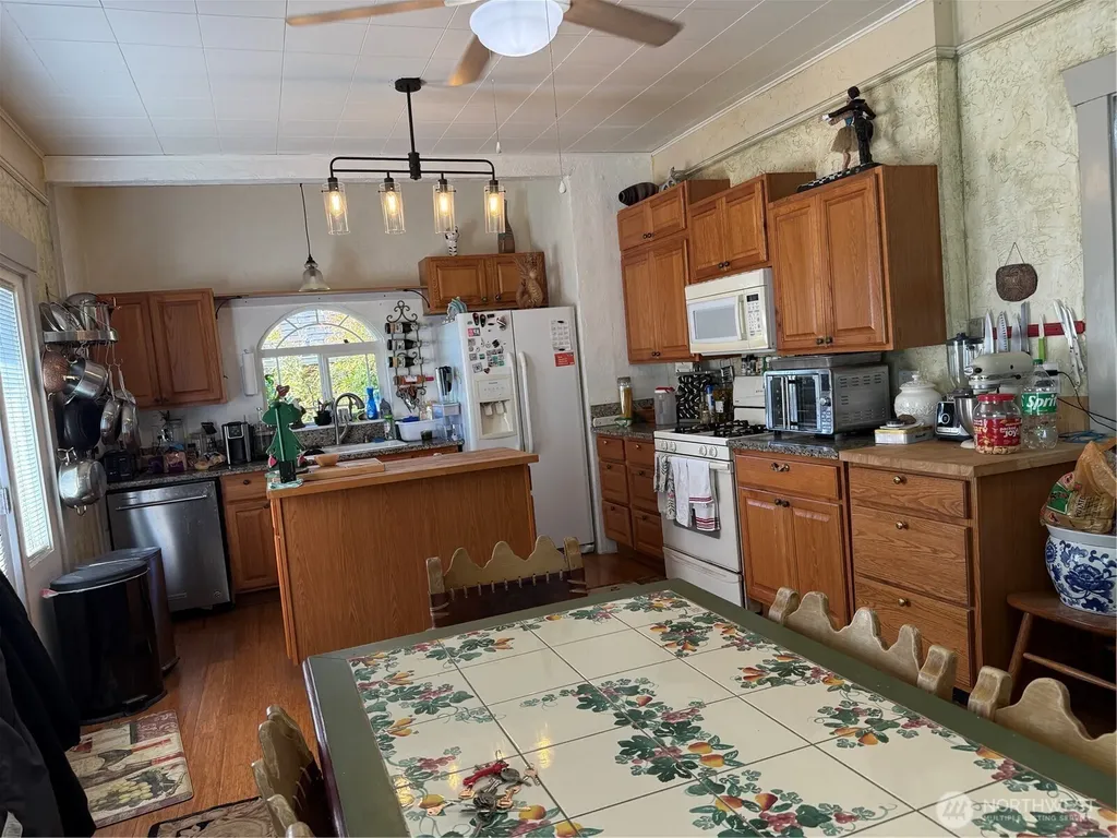 914 Pacific Avenue Bremerton WA 98337