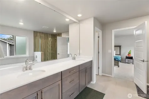 17621 Crossing Drive E Puyallup WA 98374
