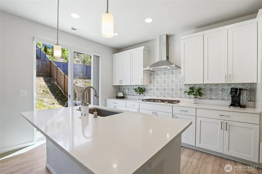 740 SE Nordmann Loop Port Orchard WA 98366