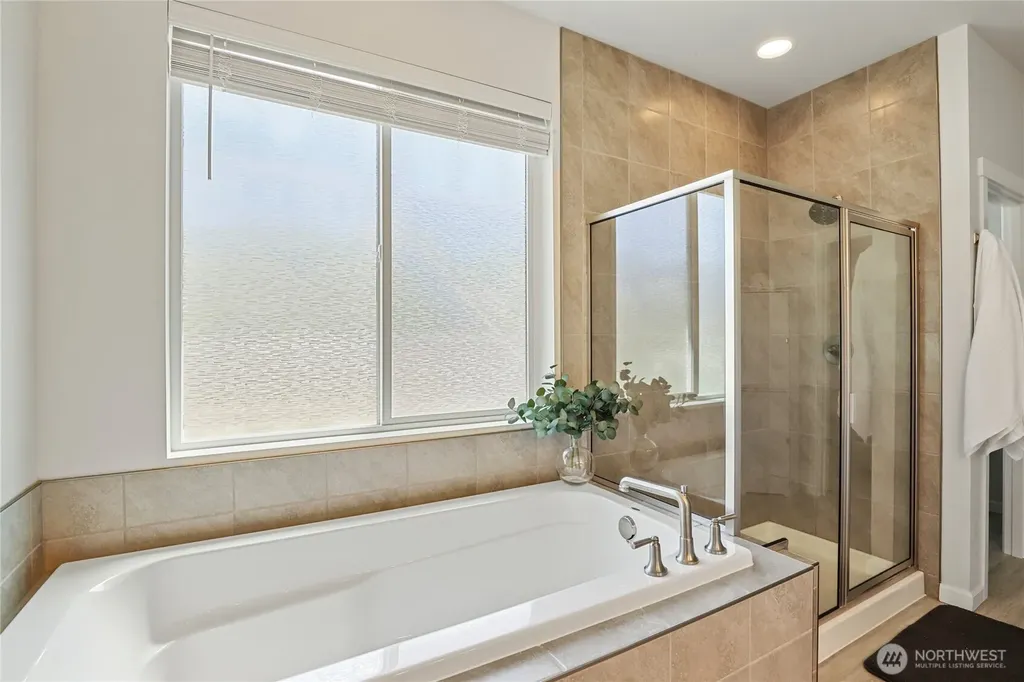 740 SE Nordmann Loop Port Orchard WA 98366