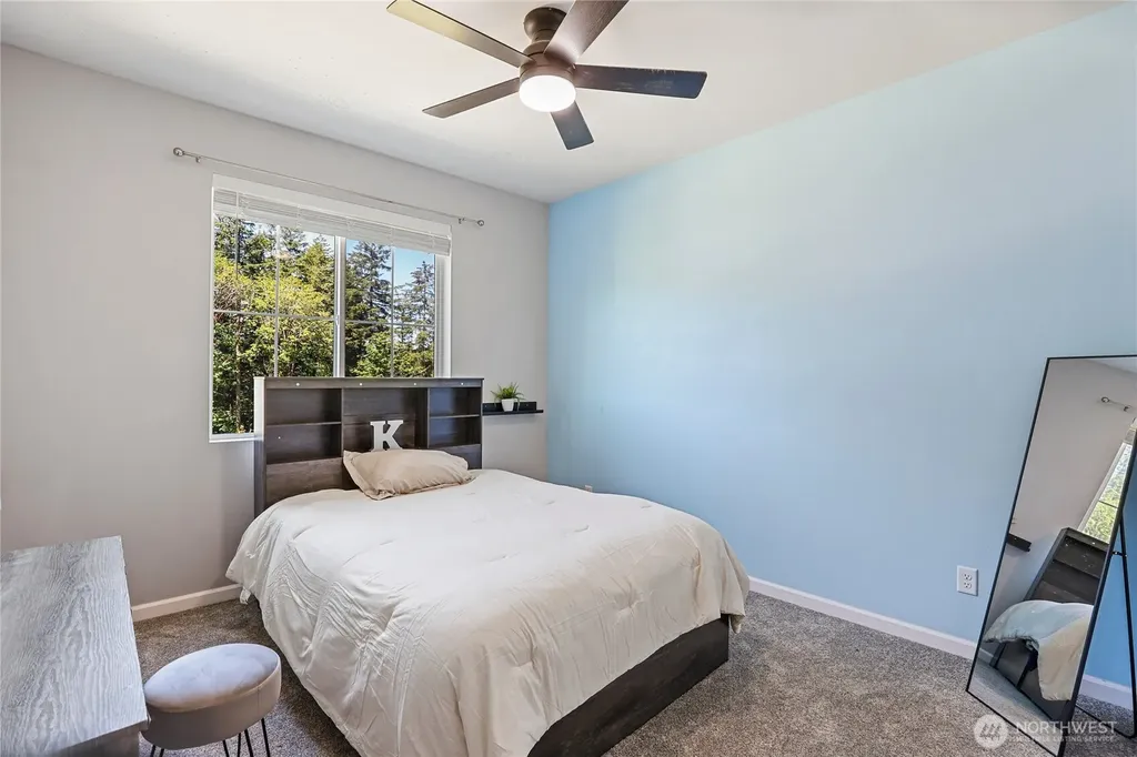 740 SE Nordmann Loop Port Orchard WA 98366