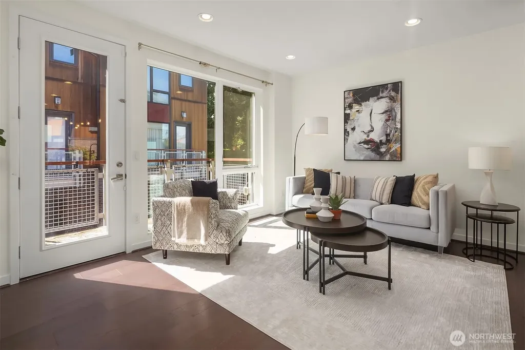 6546 32nd Avenue NE Seattle WA 98115