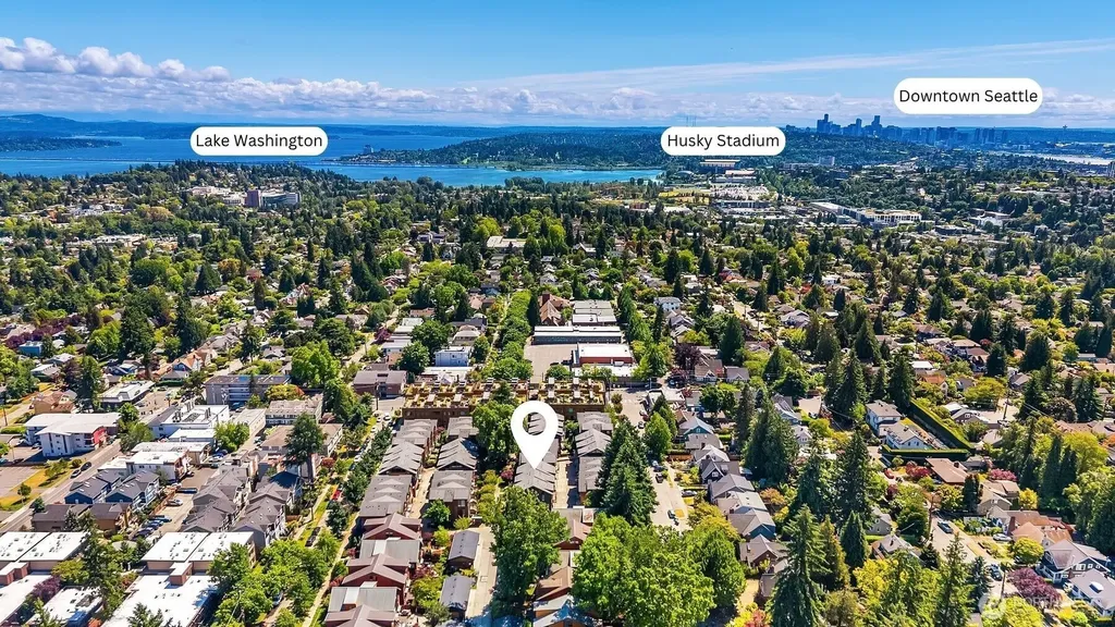 6546 32nd Avenue NE Seattle WA 98115