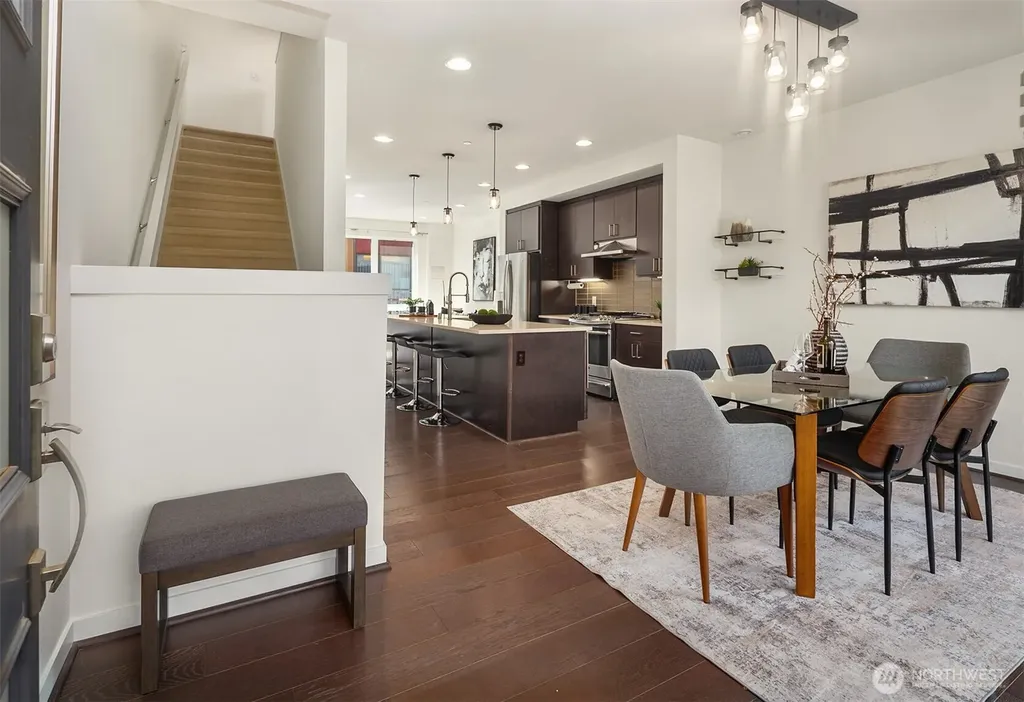 6546 32nd Avenue NE Seattle WA 98115
