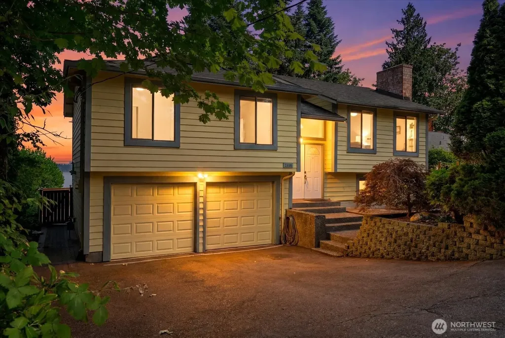 3006 89th Place SE Mercer Island WA 98040