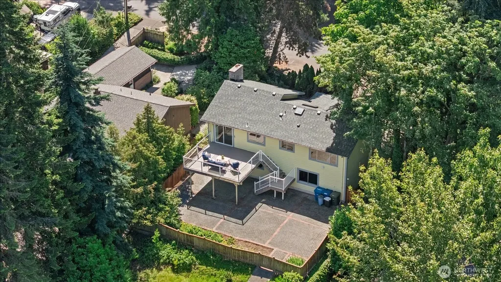 3006 89th Place SE Mercer Island WA 98040
