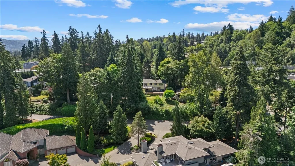 3006 89th Place SE Mercer Island WA 98040