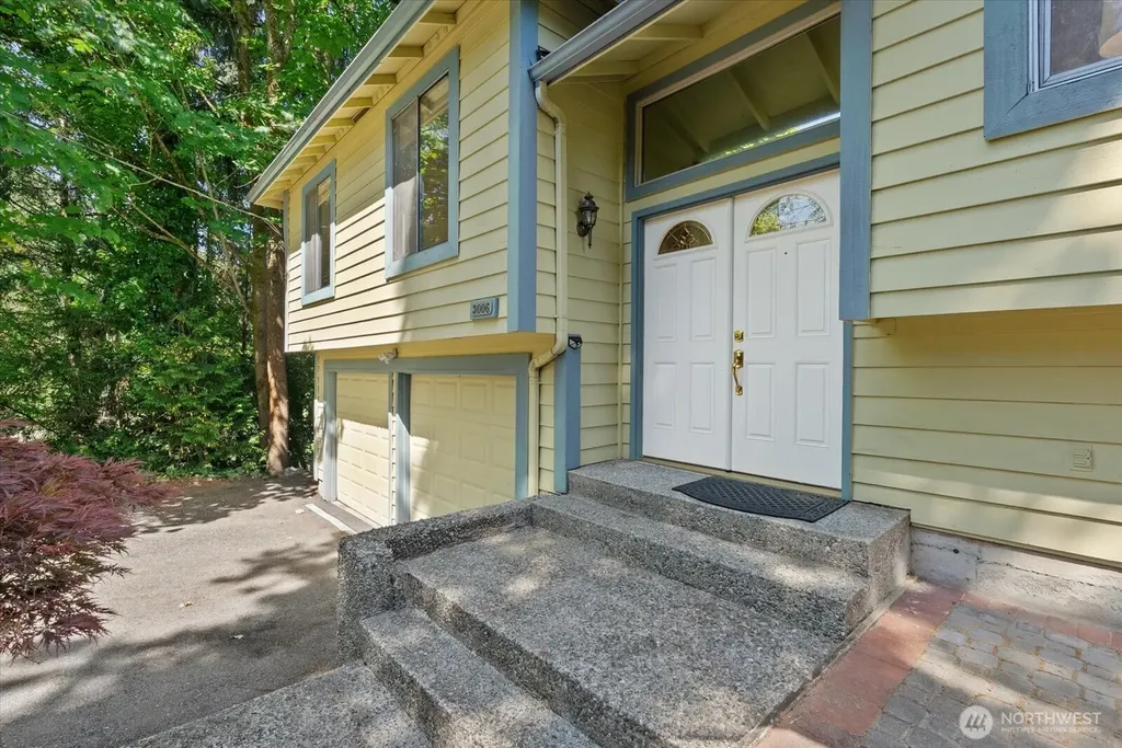 3006 89th Place SE Mercer Island WA 98040