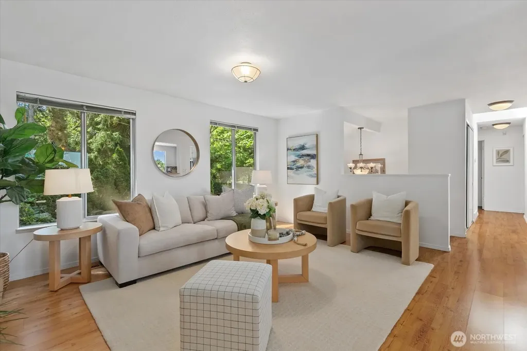 3006 89th Place SE Mercer Island WA 98040