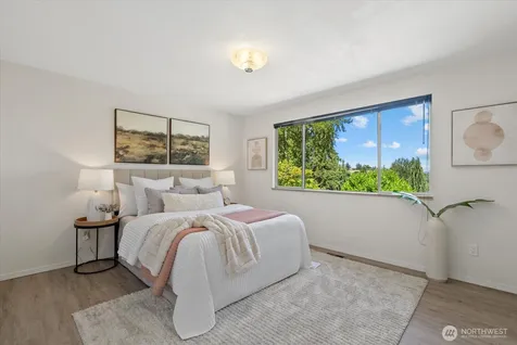 3006 89th Place SE Mercer Island WA 98040