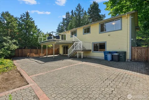 3006 89th Place SE Mercer Island WA 98040